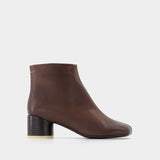 6 Anatomic 45 Ankle in Brown Leather