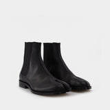Tabi Advocate Ankle Boots in Black Leather