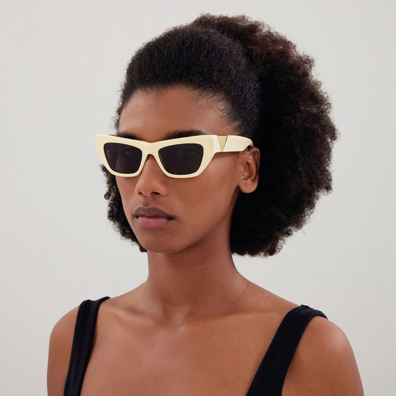 BOTTEGA VENETA: sunglasses for woman - Grey