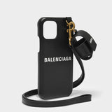 iPhone 12 and AirPods Case in Black Grained Leather