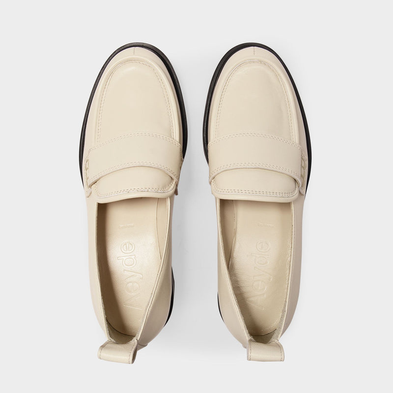Ruth Loafers in Beige Leather