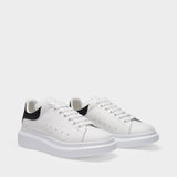 Oversized  Sneakers - Alexander Mcqueen - White/Black - Leather