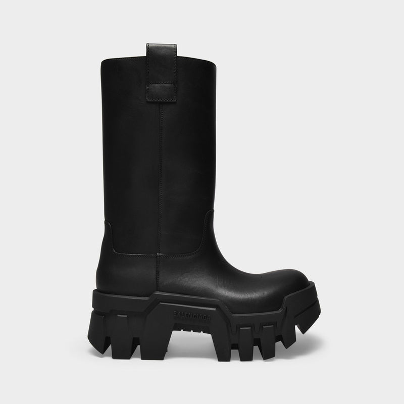 Bulldozer Boots in Black Vegetal Leather