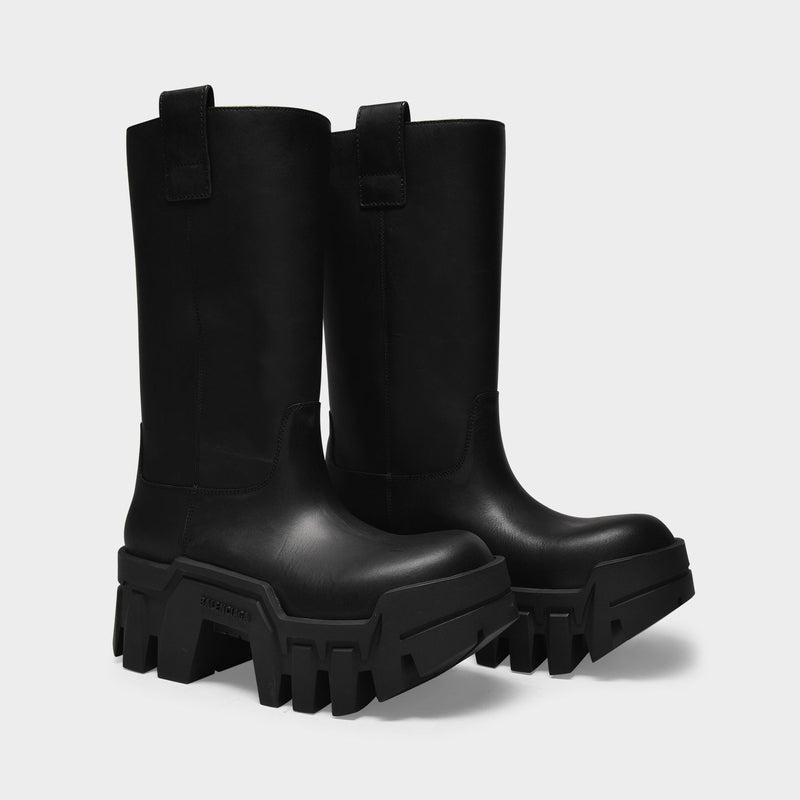 Bulldozer Boots in Black Vegetal Leather