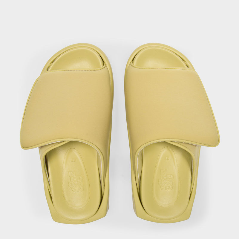 Gia 1 M090 Butter Yellow Slides