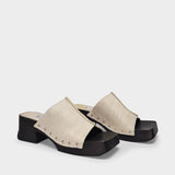 Hannah Clogs in Beige Leather