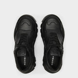Boccaccio II Low Sneakers in Black Vegan Leather