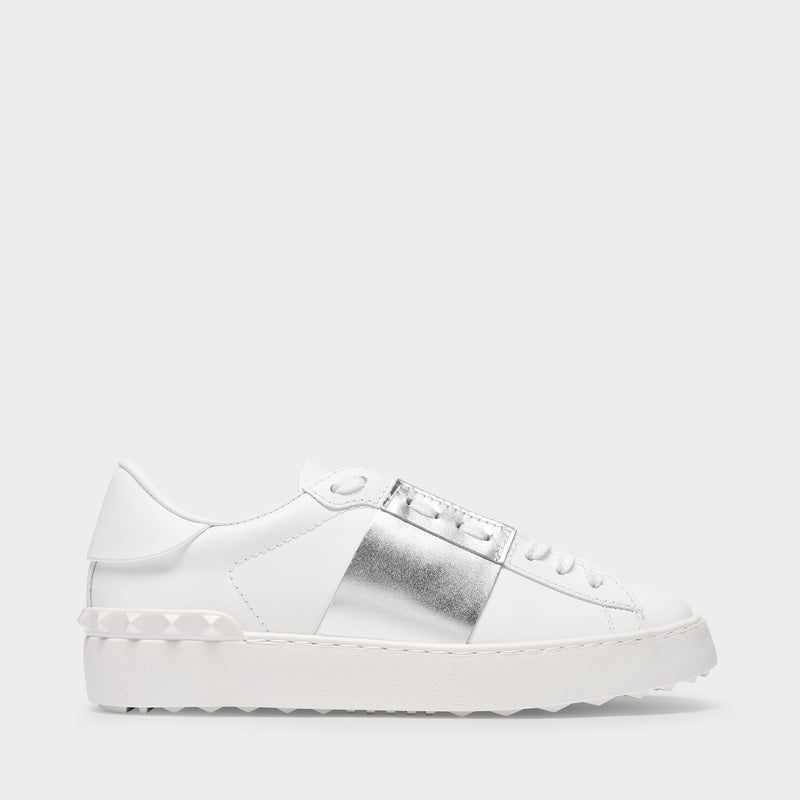 Sneakers in White and Silver Leather